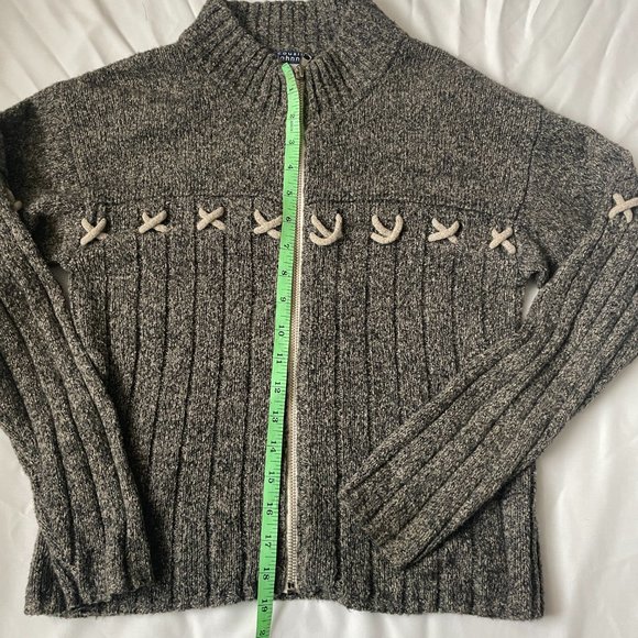 Cousin Johnny Rib knit Sweater, Zipper Closure, Criss Cross accent, gray, size S - Picture 5 of 7